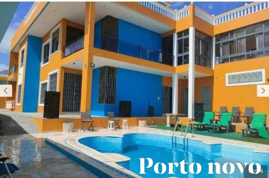 Residencial Oliveira Hotel Porto Novo  Exterior photo